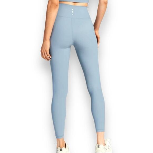 Wilo - Athletic Base Ribbed 7/8 Legging in Powder Blue NWT - Picture 8 of 9